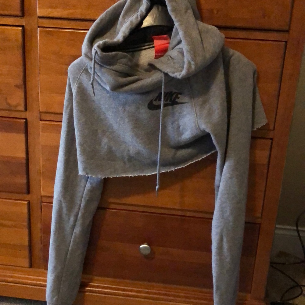 Nike cropped hoodie